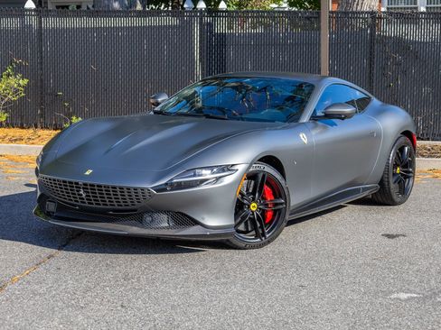 Used 2024 Ferrari Roma image 14