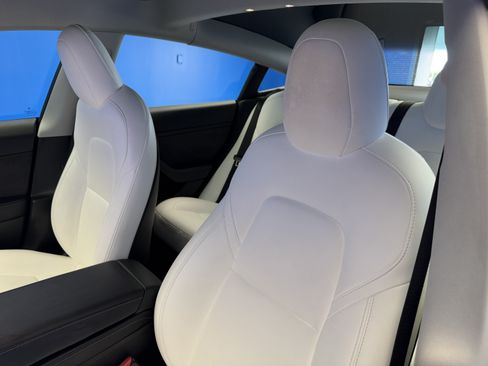 Used 2021 Tesla Model 3 Standard Range Plus RWD image 13
