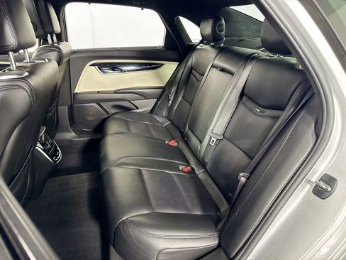 Used 2013 Cadillac XTS Platinum image 30