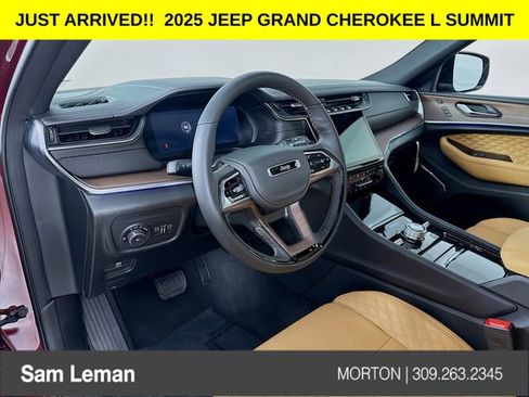 New 2025 Jeep Grand Cherokee L Summit w/ Luxury Tech Group V image 9
