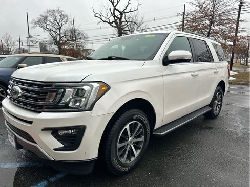 Used 2019 Ford Expedition XLT w/ Equipment Group 202A image 1