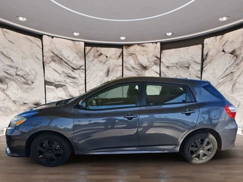 Used 2011 Toyota Matrix image 3