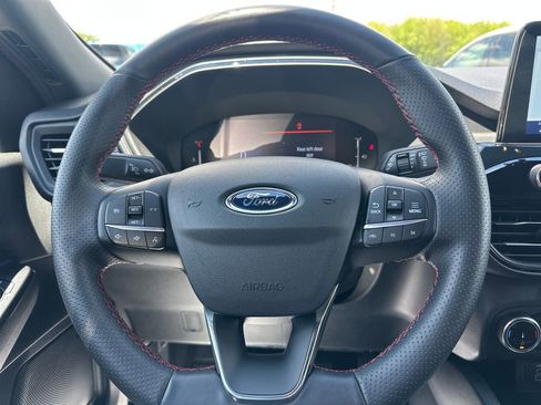 Used 2025 Ford Escape ST-Line AWD/4WD image 19