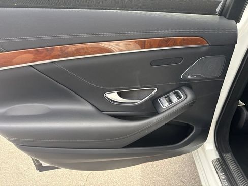 Used 2016 Mercedes-Benz S 550 4MATIC Sedan image 20