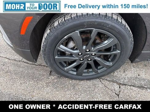 Used 2023 Chevrolet Equinox RS w/ RS Leather Package image 9