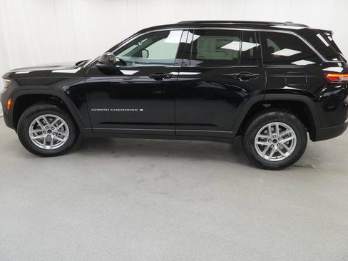 New 2026 Jeep Grand Cherokee Laredo X AWD/4WD image 14