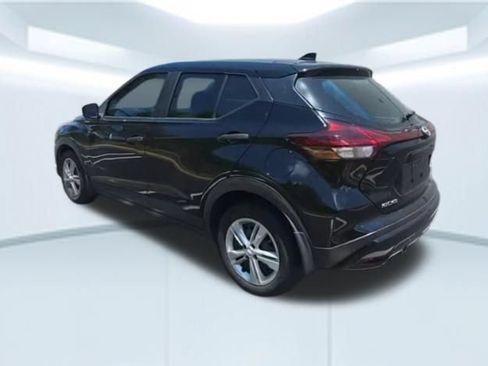 Used 2024 Nissan Kicks S FWD image 6