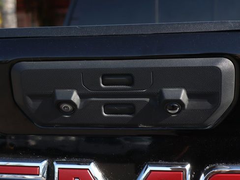 Used 2022 GMC Sierra 2500 Denali image 62