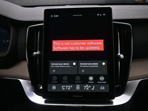 New 2026 Volvo XC90 T8 Plus w/ Protection Package Premier image 11