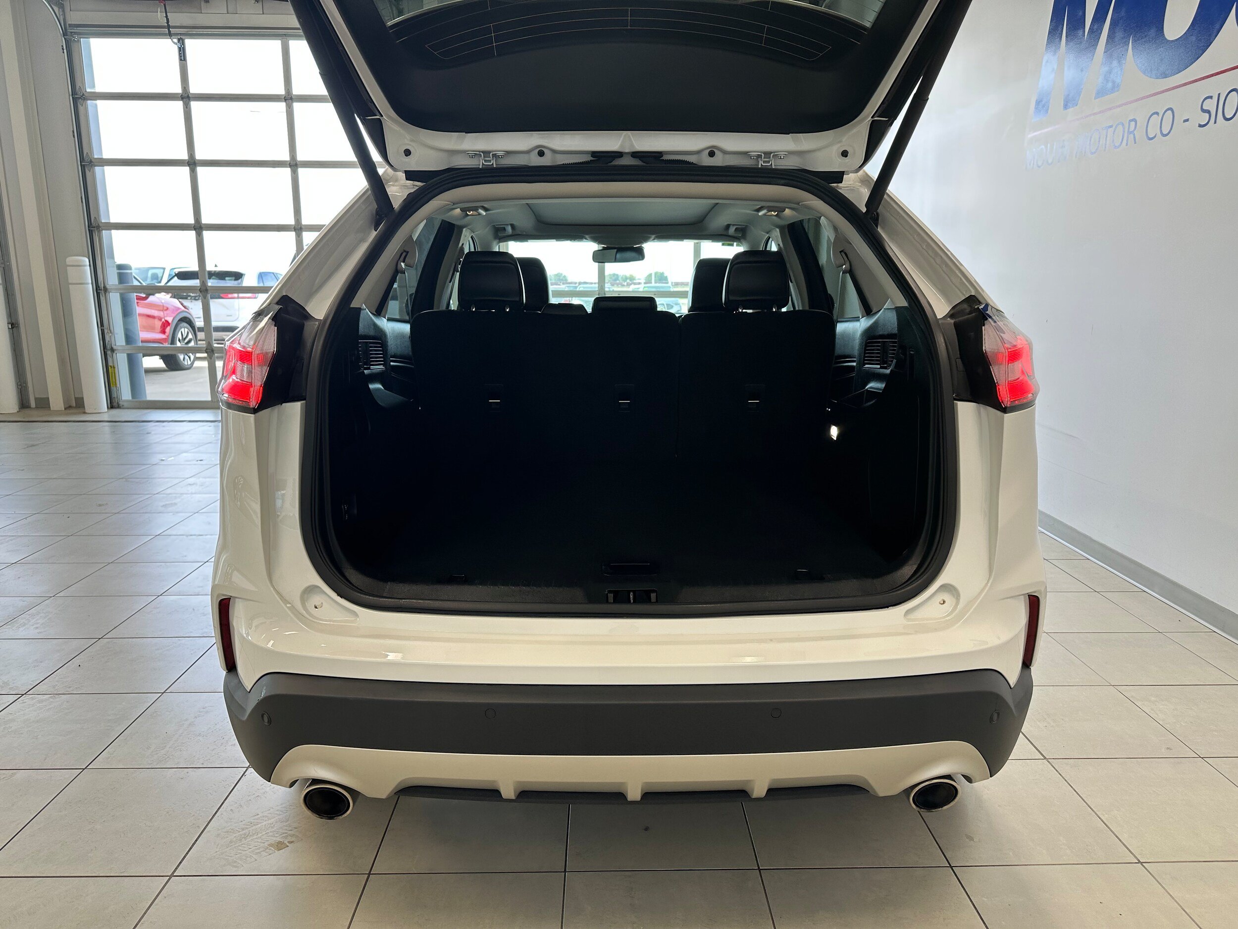 Used 2024 Ford Edge Titanium AWD/4WD image 7