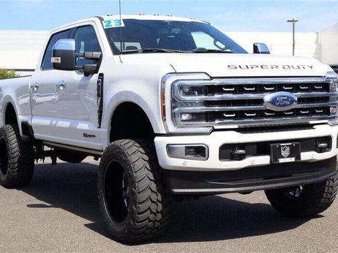 Used 2023 Ford F350 Platinum AWD/4WD image 8