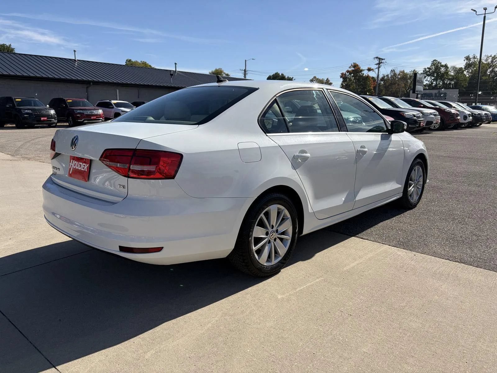 Used 2015 Volkswagen Jetta SE FWD image 8