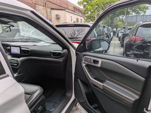 Used 2021 Ford Explorer Timberline AWD/4WD image 9