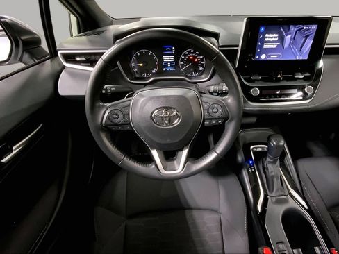 Used 2024 Toyota Corolla SE FWD image 6