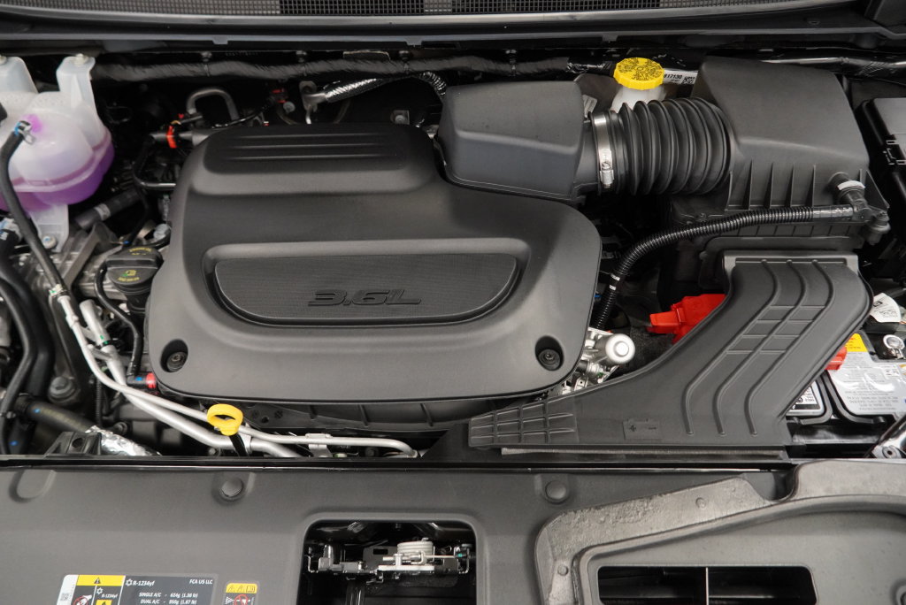 New 2027 Chrysler Pacifica Select FWD image 35