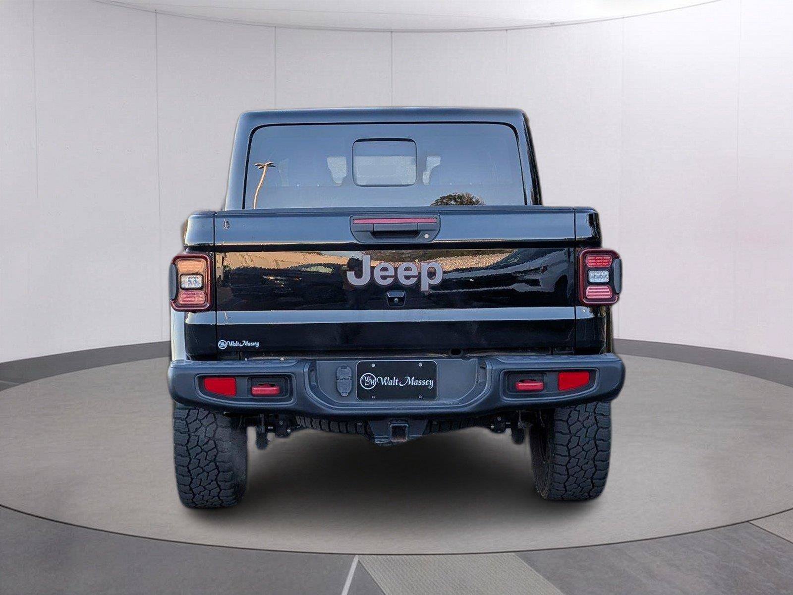 Used 2023 Jeep Gladiator Rubicon w/ LED Lighting Group AWD/4WD image 4