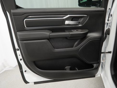 New 2026 RAM 1500 4x4 Crew Cab image 28