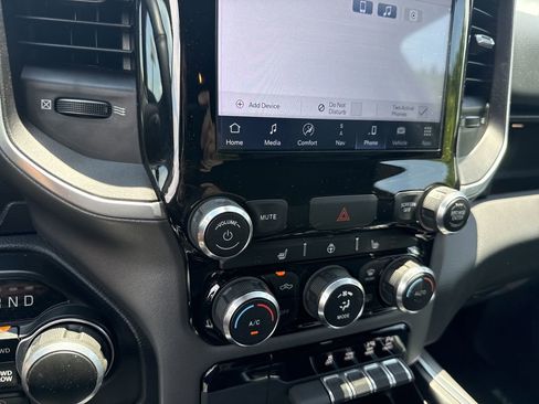 Used 2022 RAM 1500 Big Horn AWD/4WD image 27