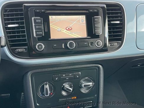 Used 2013 Volkswagen Beetle Turbo 60's Edition image 24