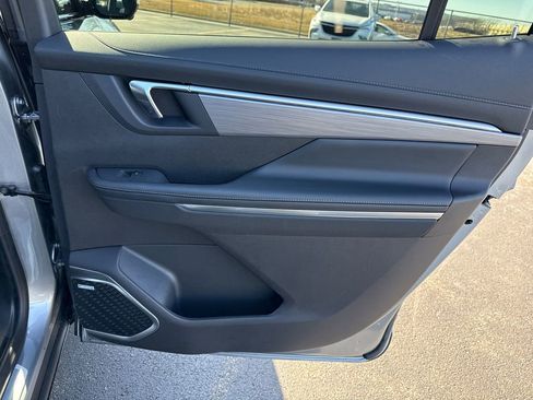 New 2026 Buick Enclave Preferred w/ Power Package AWD/4WD image 37