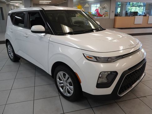 Used 2022 Kia Soul LX FWD image 15
