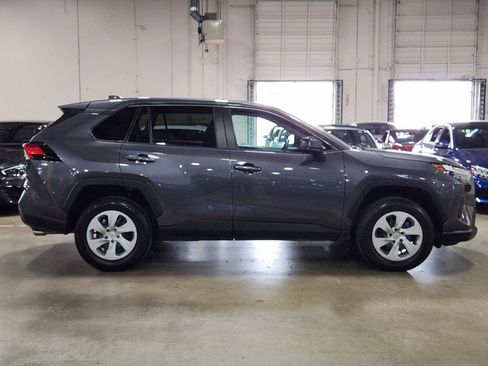 Used 2023 Toyota RAV4 LE FWD image 5