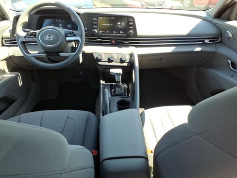 New 2026 Hyundai Elantra SE FWD image 6