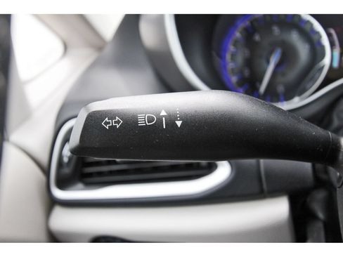 Used 2024 Chrysler Pacifica Touring-L FWD image 22