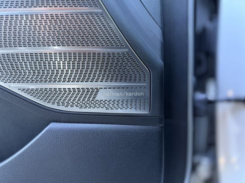 Used 2024 Hyundai Palisade Calligraphy image 13