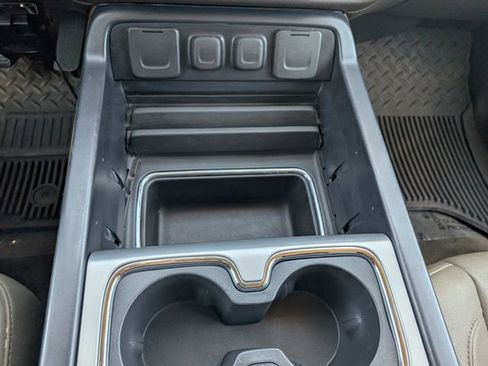 Used 2014 GMC Sierra 1500 SLT w/ SLT Crew Cab Value Package RWD image 15