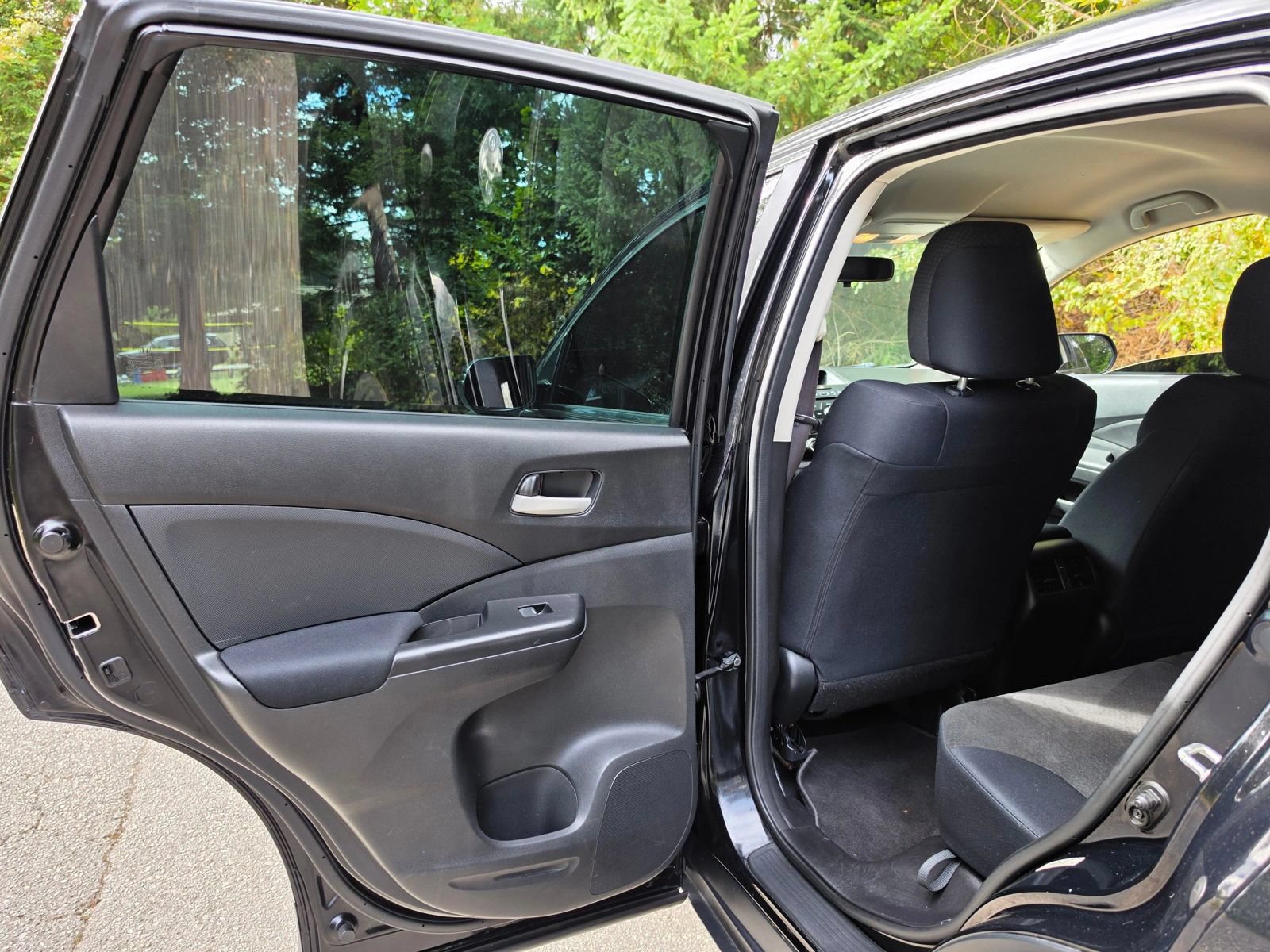 Used 2015 Honda CR-V LX image 14