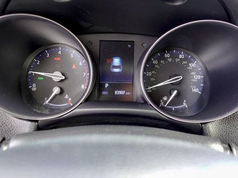 Certified 2019 Toyota C-HR XLE FWD image 16