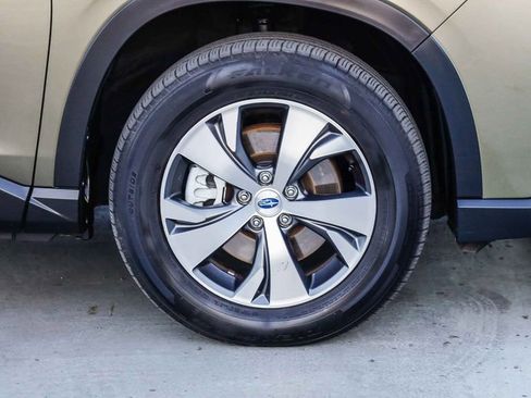 Used 2025 Subaru Ascent Premium AWD/4WD image 11