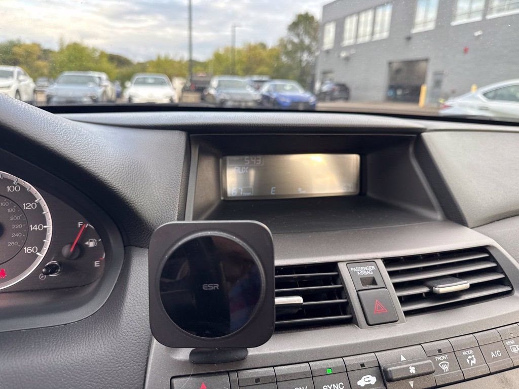 Used 2011 Honda Accord EX-L image 24