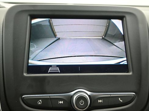 Used 2021 Chevrolet Equinox LT FWD image 16