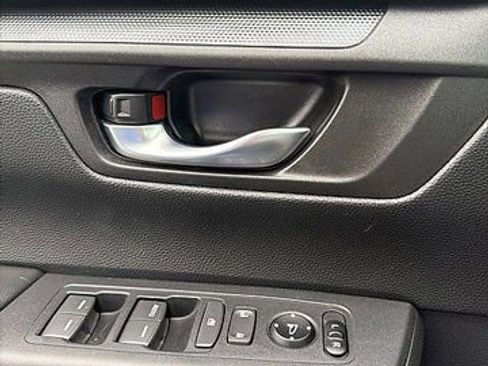 Certified 2025 Honda CR-V LX image 21