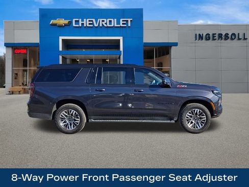 Used 2025 Chevrolet Suburban Z71 image 10