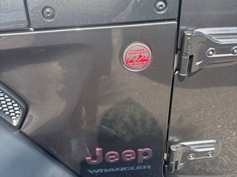Used 2019 Jeep Wrangler Rubicon AWD/4WD image 13