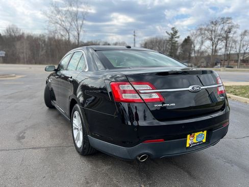 Used 2017 Ford Taurus SEL image 5