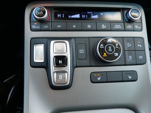 Used 2025 Hyundai Palisade SEL image 24