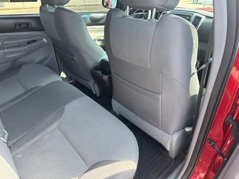 Used 2015 Toyota Tacoma 4x4 Double Cab w/ TRD Sport Package image 18