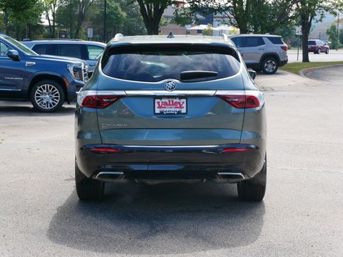 Used 2023 Buick Enclave Essence w/ Experience Buick Package image 7