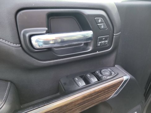 Used 2020 Chevrolet Silverado 2500 High Country w/ Z71 Off-Road Package AWD/4WD image 15