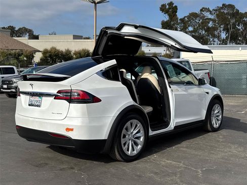 Used 2020 Tesla Model X Long Range AWD/4WD image 14