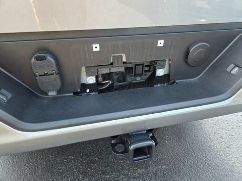 Used 2025 GMC Sierra 1500 Elevation AWD/4WD image 17