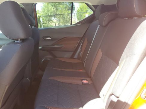 Used 2019 Nissan Kicks SR w/ Exterior Electronics Package FWD image 13