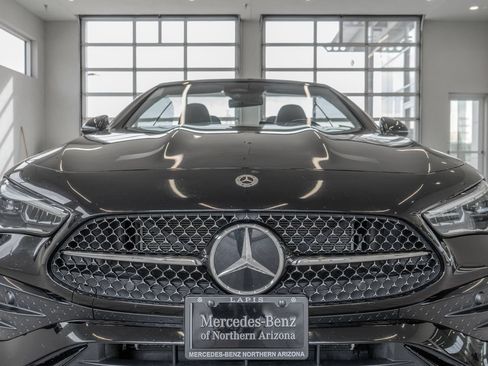 Used 2025 Mercedes-Benz CLE 300 4MATIC Cabriolet image 22