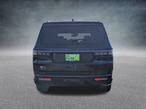 New 2026 Jeep Grand Wagoneer Summit image 37