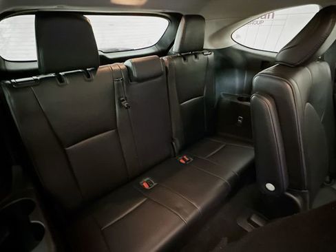 Used 2023 Toyota Highlander Limited image 28
