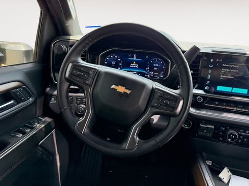 Used 2024 Chevrolet Silverado 2500 High Country w/ High Country Premium Package AWD/4WD image 12